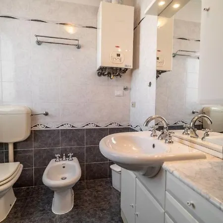 Scirocco Villa *